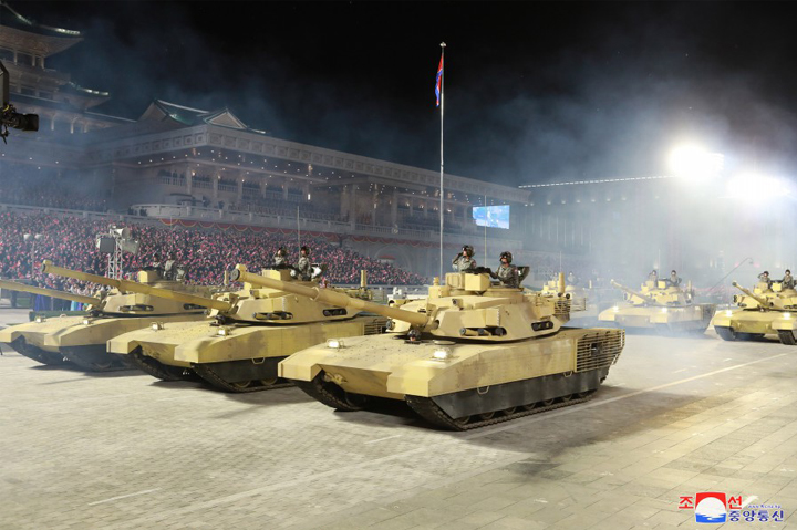 17-조선로동당창건 75돐경축 열병식